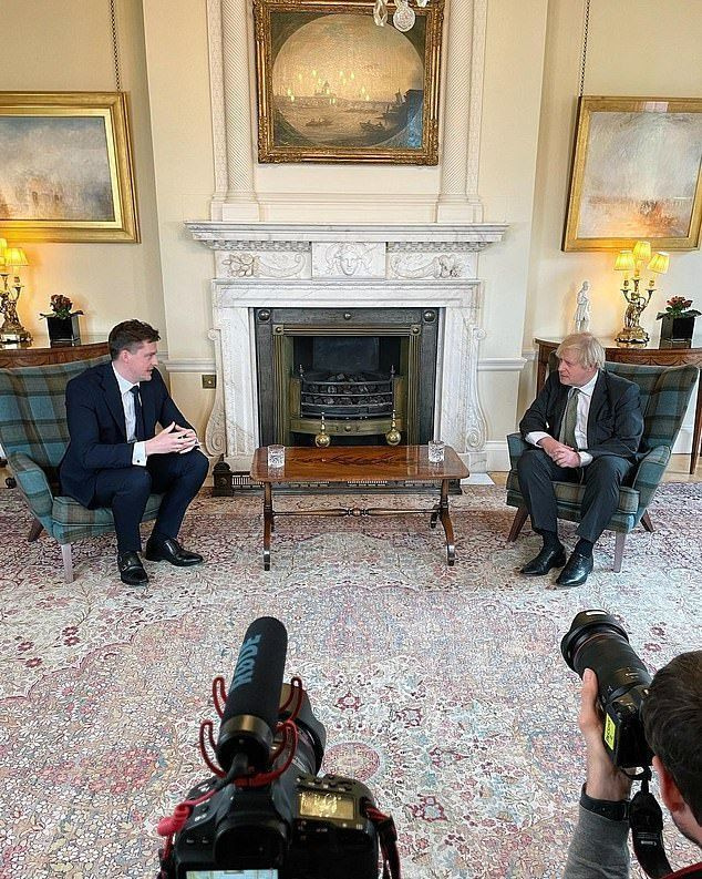 Dr Alex ütles seda kohtudes peaministri Boris Johnsoniga