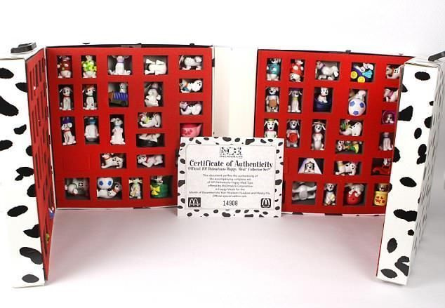 1996년의 101 Dalmatian Toys는 세트에 101개의 조각으로 그 이름에 걸맞게 살았으며 모두 가지고 있다면 £165에 앉을 수 있습니다.