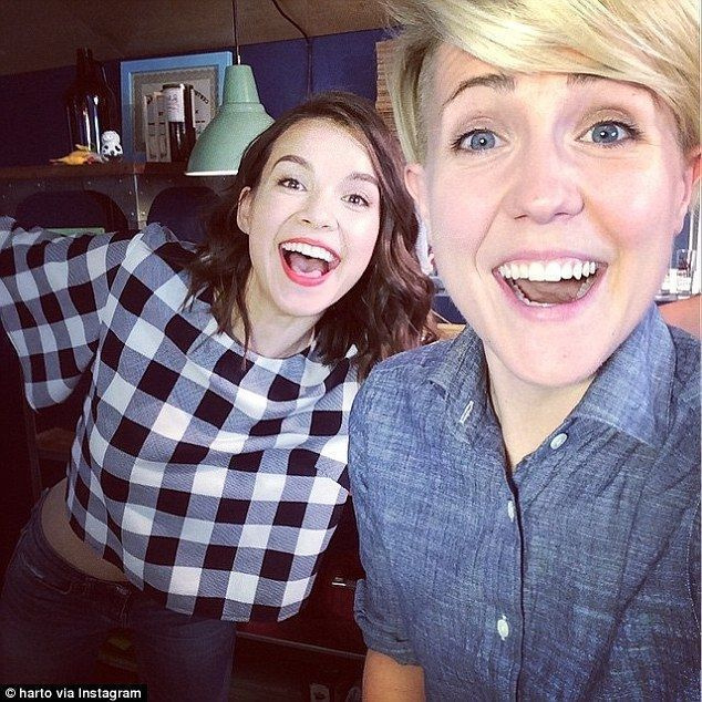 Sosiaalisen median tähdet: Molemmat naiset jakavat säännöllisesti selfieitä toisilleen Instagram-tileillään
