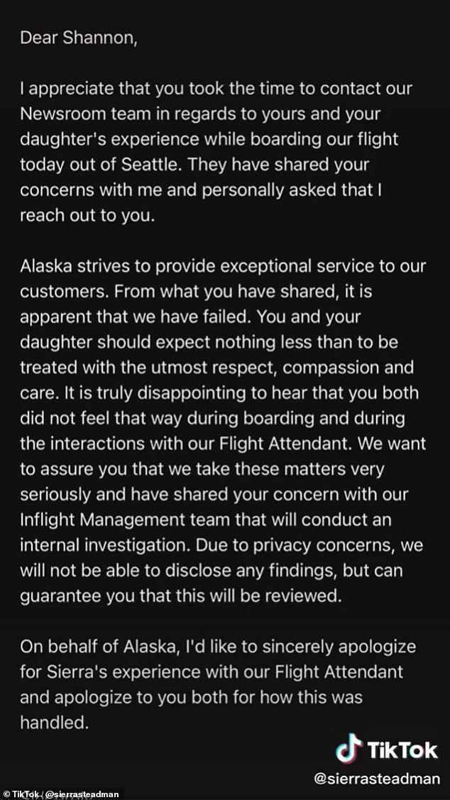 Steadman väitis, et Alaska Airlines võttis pärast nende kaebust tema ema Shannoniga ühendust ja jagas e-kirjast ekraanipilti.