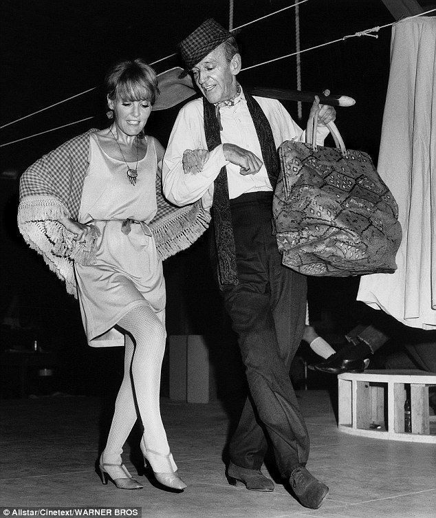 1968년 영화 피니안에서 프레드 아스테어와 춤추는 페툴라