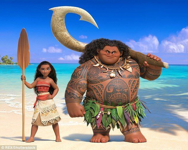 Topeltvõtt: tüdrukud olid veendunud, et William on Maui (paremal) Disney