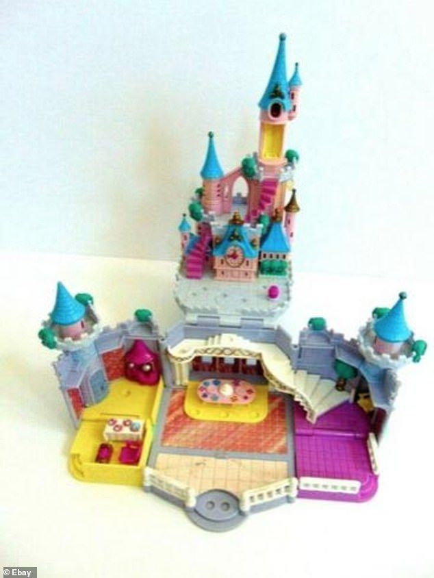 Polly Pocket Disney Cinderella Enchanted Castle Set는 현재 신데렐라 상태의 경우 £ 66만큼 가치가 있습니다.