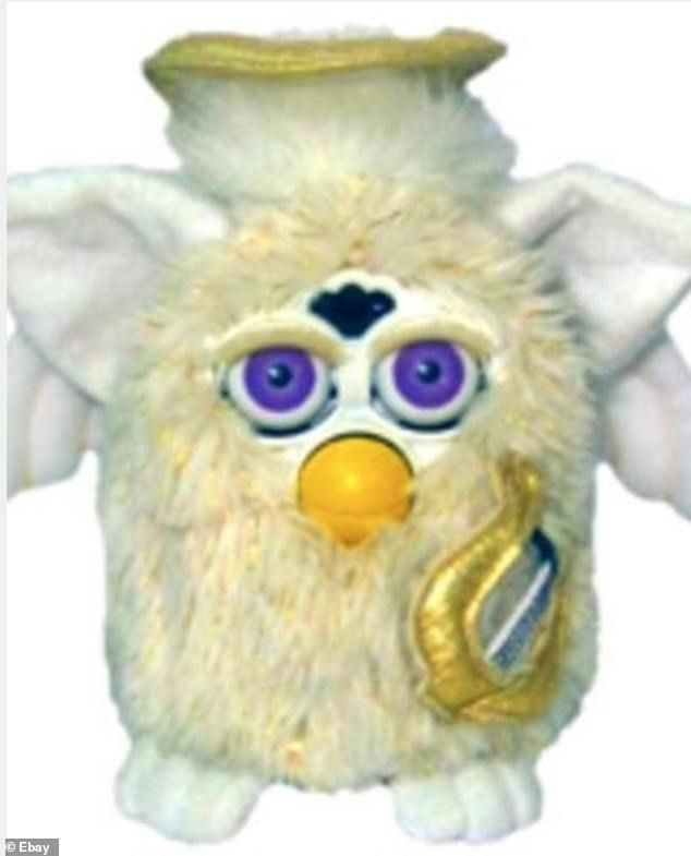 Angel Furby는 몸에 흰색 털을 가지고 있으며 만약 그것이 있다면 £110 정도에 팔 수 있습니다.
