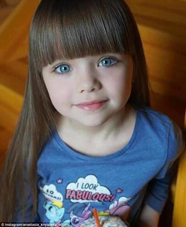 Kuueaastane Vene modell Anastasia Knjazeva on samuti dubleeritud
