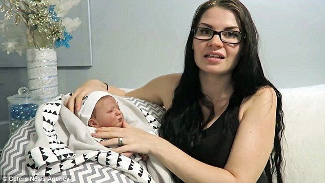 Ta on nüüd leidnud lohutust pärast seda, kui sai Aliyahilt tasuta oma surnult sündinud beebit meenutava nuku