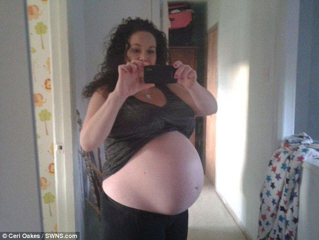임신 기간 동안 LIbby는 태어나지 않은 아기가 너무 비슷해 보일 것이라는 말을 들었습니다.