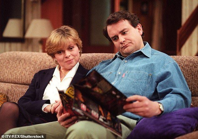 Cole은 1996년에 방영된 ITV 프로그램 Married For Life에서 Hugh Bonneville과 마주했습니다.