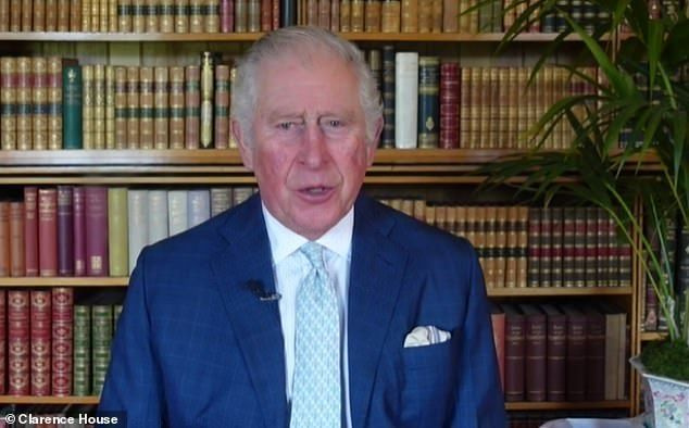 Prints Charles on salvestanud tunnustatud poeedi ja katoliku preestri Gerard Manley Hopkinsi salmi, et ülestõusmispühade ajal kristlastele toetust avaldada. 72-aastane Walesi prints on jutustanud Hopkinsi luuletuse Jumal