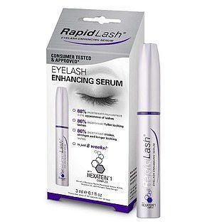 O RapidLash Eye Lash Enhancing Serum, que geralmente custa £ 39,99, foi reduzido para apenas £ 21,98 na Amazon