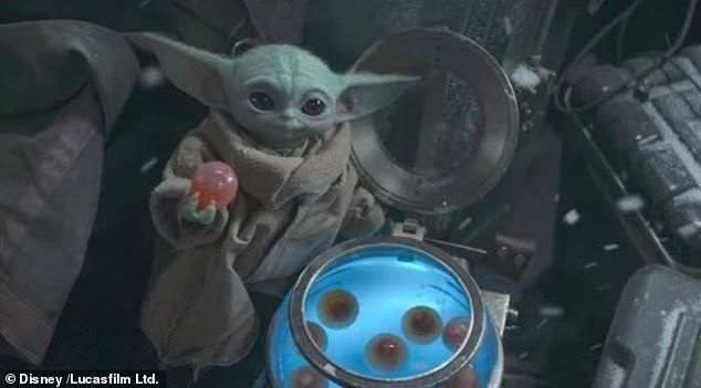 Alguns espectadores de The Mandalorian ficaram indignados quando Baby Yoda comeu outro personagem