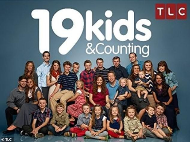 완료: TLC는 Josh Duggar에 이어 2015년에 19명의 Kids and Counting을 취소했습니다.