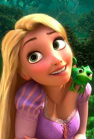 봤어? 렉시 홀은 금발 머리와 바다 녹색 눈 덕분에 디즈니 애니메이션 영화 얽힌 라푼젤과 묘하게 닮았습니다.