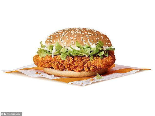 McDonald’s pirmo reizi 14. jūlijā oficiāli atvedīs uz Lielbritāniju 5,49 mārciņu vērto McSpicy, lai iesildītu jūsu vasaru.